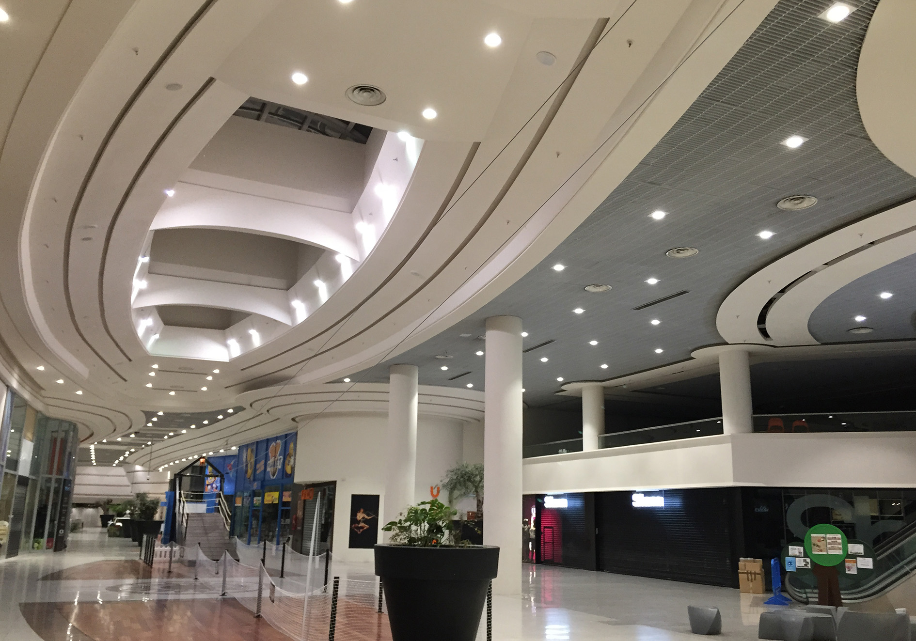 Iluminación para centros comerciales EIA