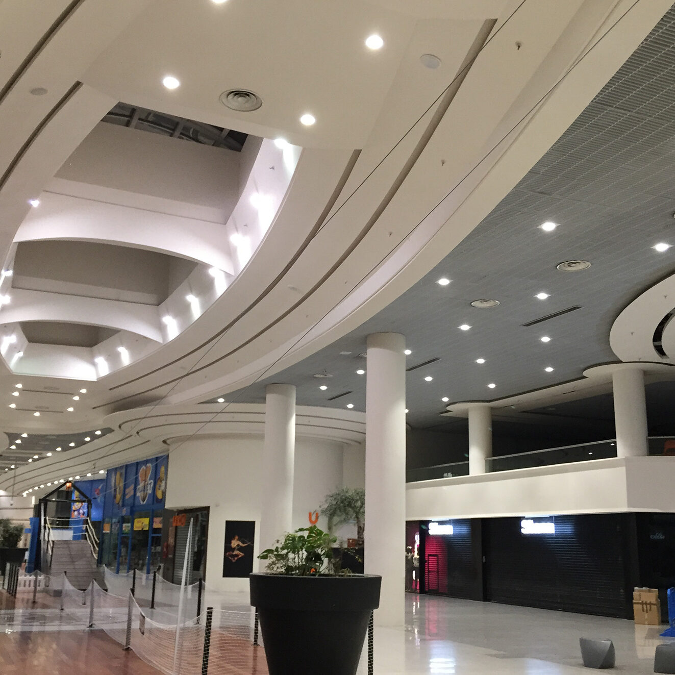 Iluminación para centros comerciales EIA